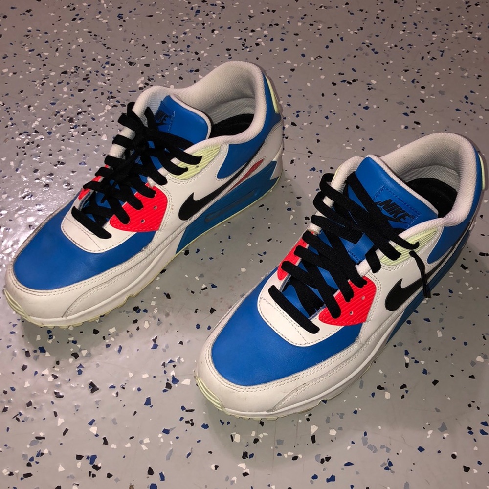 Nike Air Max 90